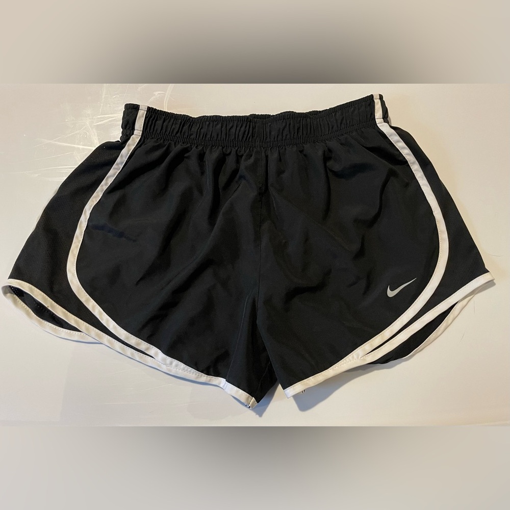 Nike Athletic Shorts Size Medium Black Dri Fit Workout Wear Running Athleisure